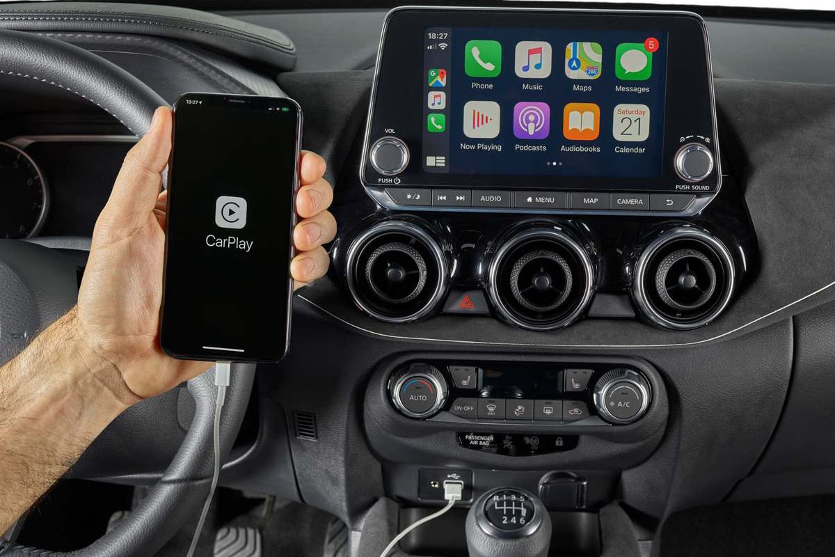 Autohaus Rastetter GmbH Das Cockpit des NISSAN JUKE